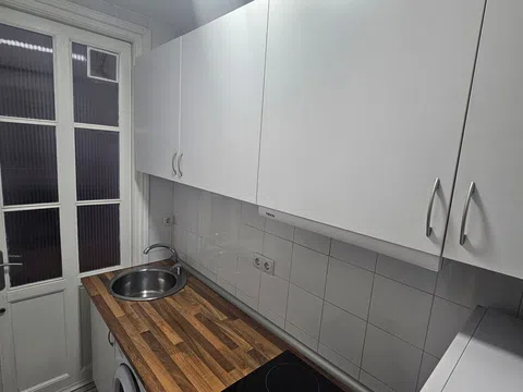 Flat in calle de Cristóbal Bordiú - Photo 9