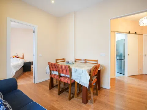 Flat in calle de Marcelo Usera - Photo 1