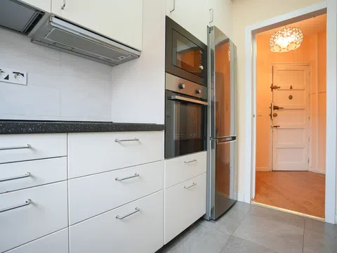 Flat in calle de Marcelo Usera - Photo 12