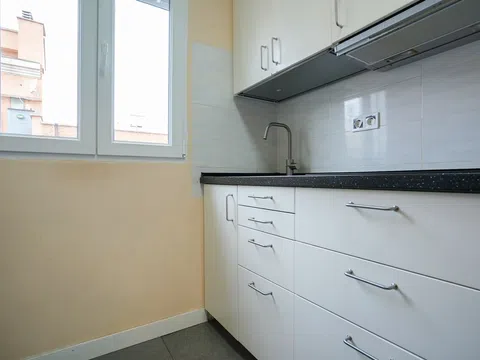 Flat in calle de Marcelo Usera - Photo 15