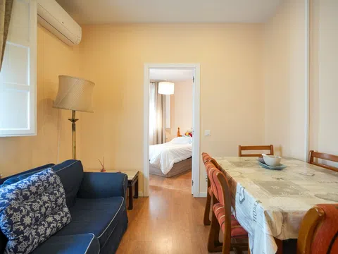 Flat in calle de Marcelo Usera - Photo 4