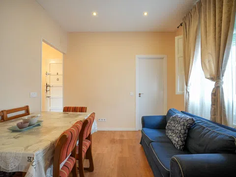 Flat in calle de Marcelo Usera - Photo 5