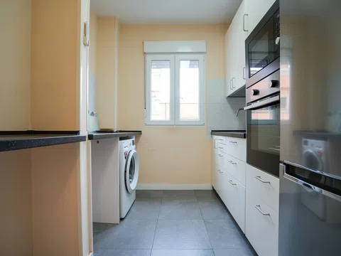 Flat in calle de Marcelo Usera - Photo 10