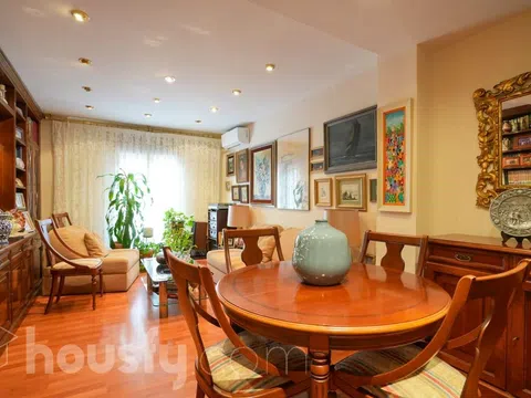 Flat in calle Alcalá - Photo 1