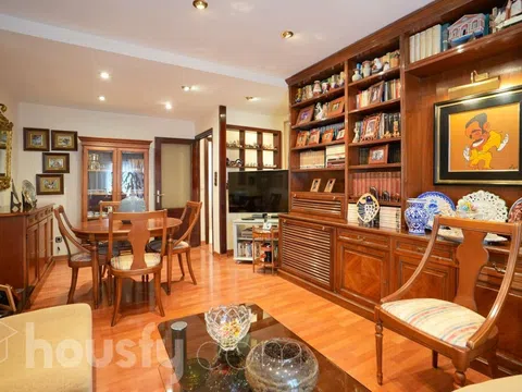 Flat in calle Alcalá - Photo 3
