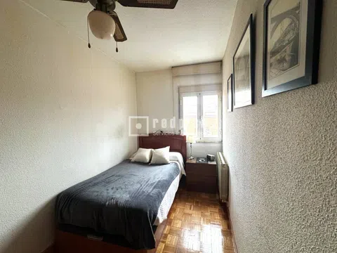 Flat in calle de Arciniega - Photo 18