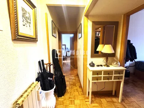 Flat in calle de Arciniega - Photo 19