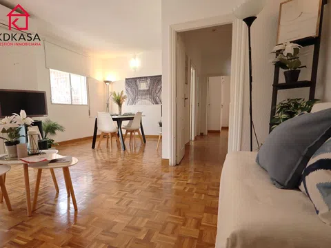 Flat in calle de la Peña Santa - Photo 9
