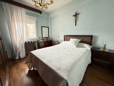Flat - Photo 2