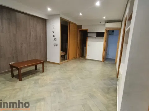 Flat in calle de la Virgen del Castañar - Photo 2