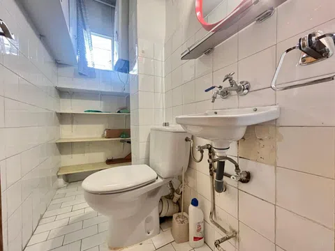 Flat in calle de Vélez Rubio - Photo 7