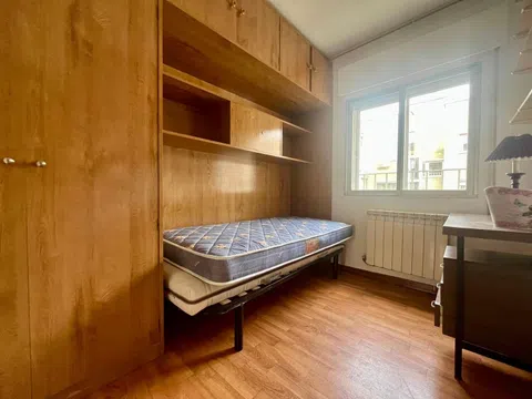 Flat in calle de Vélez Rubio - Photo 8