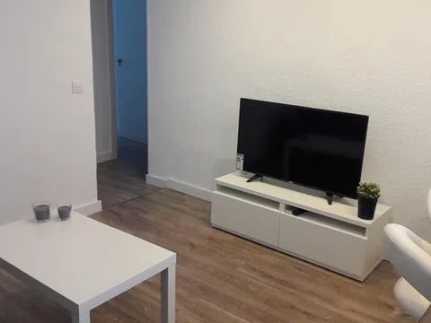 Flat in calle de Athos - Photo 6