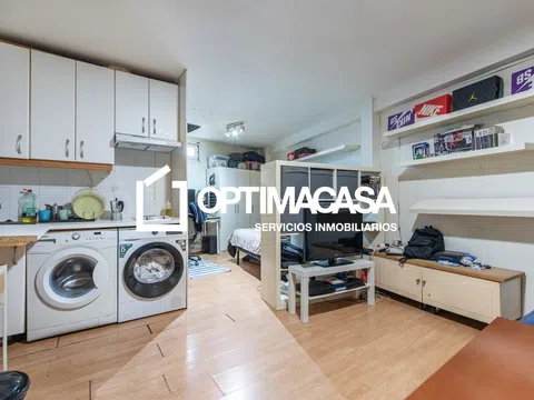 Flat in calle de Santa Juliana - Photo 9