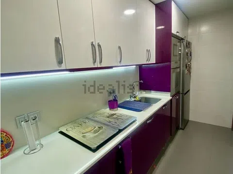 Flat in calle de Carvajales - Photo 18