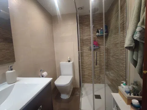 Flat in calle de Carvajales - Photo 19