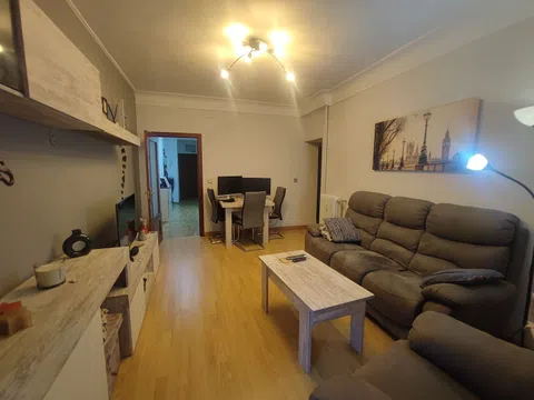 Flat in calle de Carvajales - Photo 5