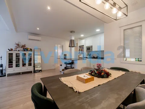 Flat in calle de Alustante - Photo 2