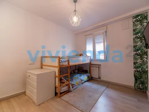 Flat in calle de Alustante - Photo 12