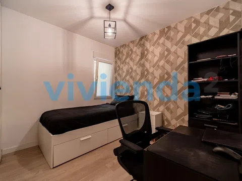 Flat in calle de Alustante - Photo 13