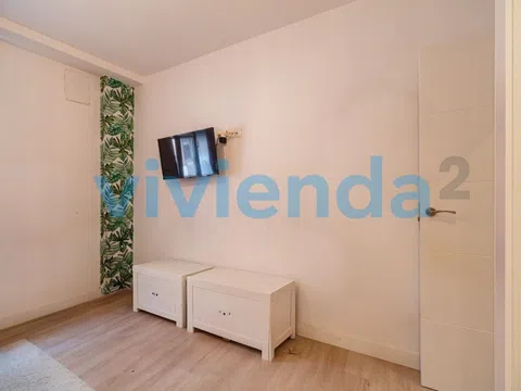 Flat in calle de Alustante - Photo 18