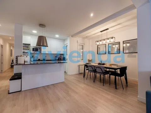 Flat in calle de Alustante - Photo 4
