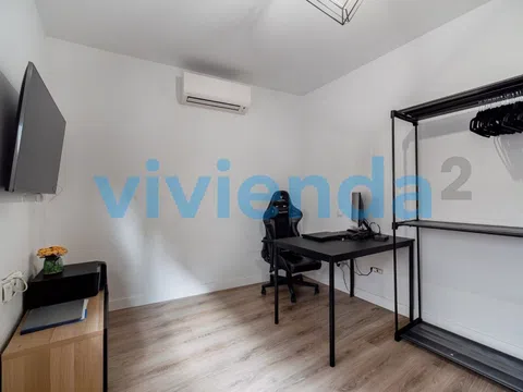 Flat in calle de Alustante - Photo 5
