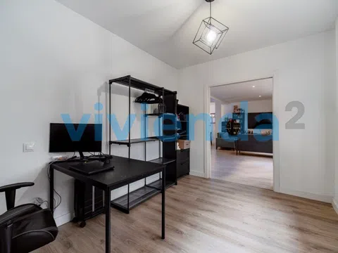Flat in calle de Alustante - Photo 10