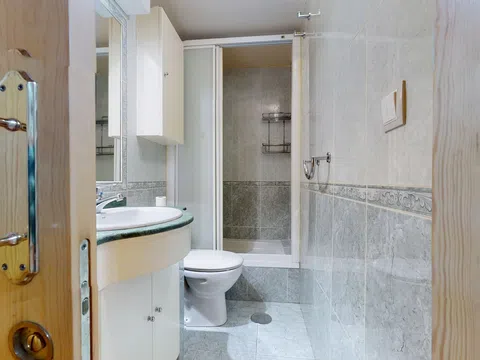 Flat in calle de San Bernardo - Photo 5