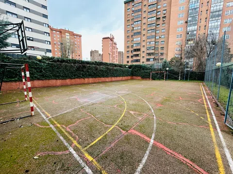 Flat in calle de Melchor Fernández Almagro, 21 - Photo 6