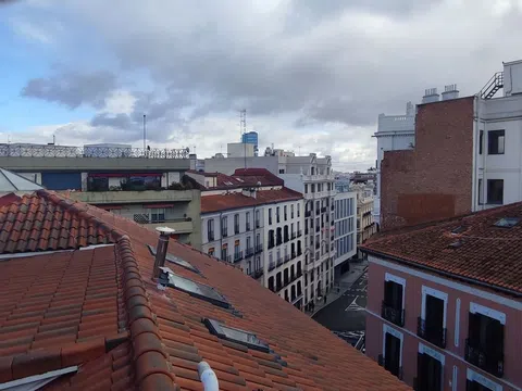 Flat in calle de Apodaca - Photo 2
