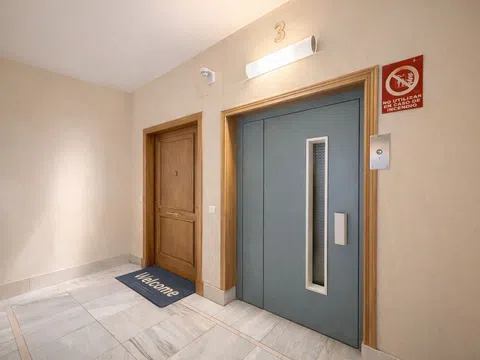 Flat in calle de Orense - Photo 16