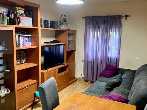 Flat - Photo 1