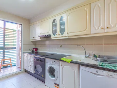 Flat in calle de Eduardo Rivas - Photo 17