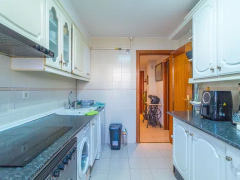 Flat in calle de Eduardo Rivas - Photo 19