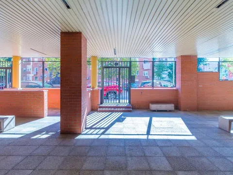 Flat in calle de Eduardo Rivas - Photo 3