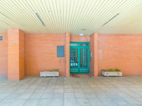 Flat in calle de Eduardo Rivas - Photo 4