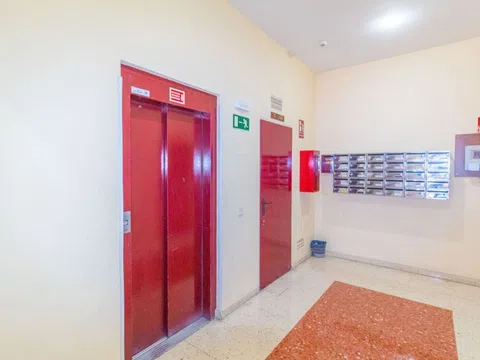 Flat in calle de Eduardo Rivas - Photo 6