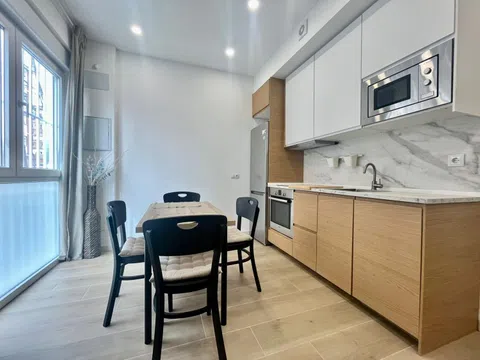 Flat in calle de Lorca - Photo 5