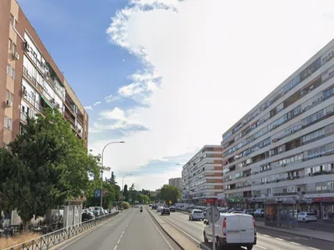 Flat in avenida del Cardenal Herrera Oria