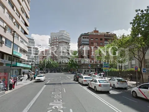 Flat in calle de Francisco Silvela - Photo 12