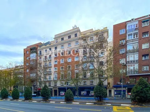Flat in calle de Francisco Silvela - Photo 13