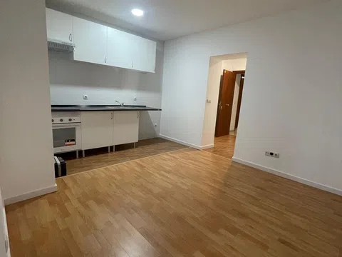 Flat in calle de Martinez Oviol - Photo 1
