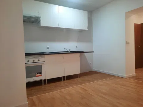 Flat in calle de Martinez Oviol - Photo 10