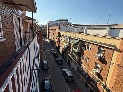 Flat in calle Florencio Sanz - Photo 1