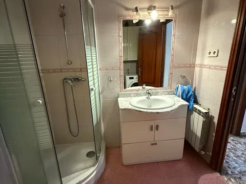 Flat in calle Florencio Sanz - Photo 12