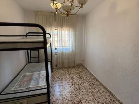 Flat in calle Florencio Sanz - Photo 8