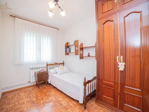 Flat in calle de Oliva de Plasencia - Photo 12