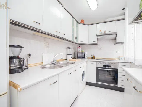 Flat in calle de Oliva de Plasencia - Photo 6