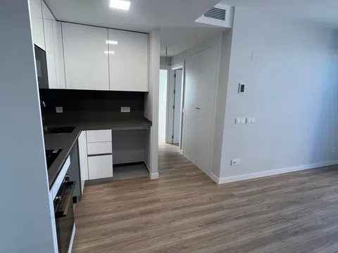 Flat in calle de Dulce Chacón - Photo 3